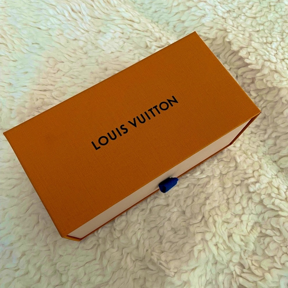LOUIS VUITTON Sunglasses Case BOX ✨🧡